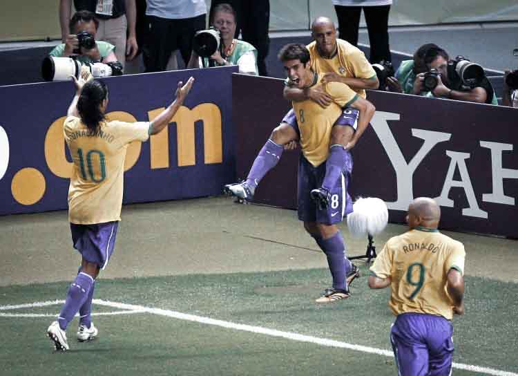FilGoal's tweet photo. ❤️🇧🇷 https://t.co/7rxz2QIKBh