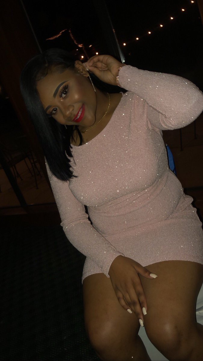 LahhNine9's tweet photo. keep your heels ,head & standards high ๐ #HC19 https://t.co/2mxw3yNAsq