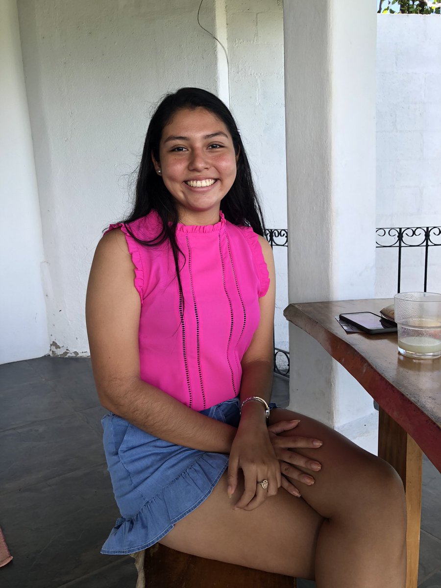 La reina de Suchitoto
DANIELA VICTORIA HERNANDEZ se une al FICS para ser anfitriona de la Alfombra Roja de Aserrín Más Grande del Mundo! Viernes 15 y Sábado 16 de noviembre 6:00PM
#...y usted ¿FICSea?