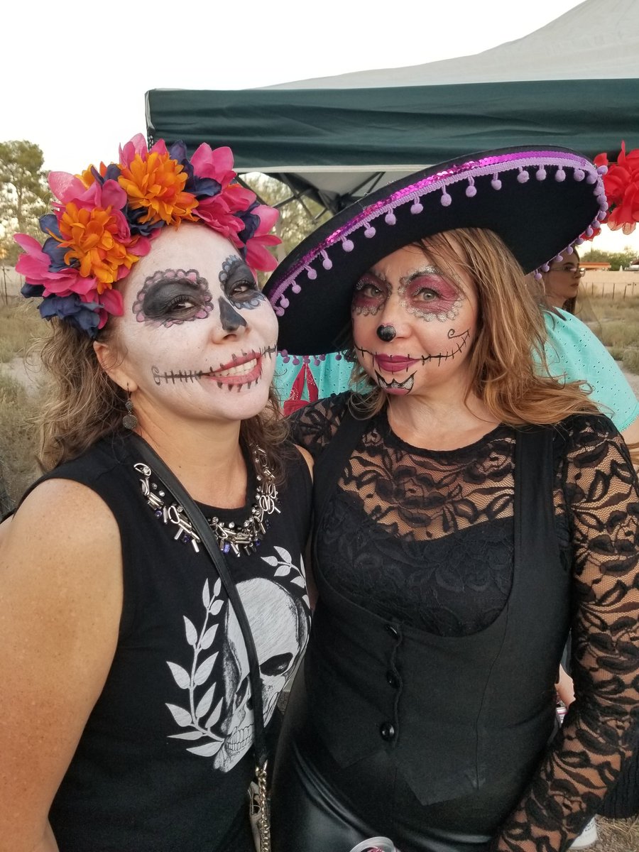 Monica Ramiro and Connie Bronton say it took about 30 minutes to do their makeup.
#allsoulstucson #UAJ506