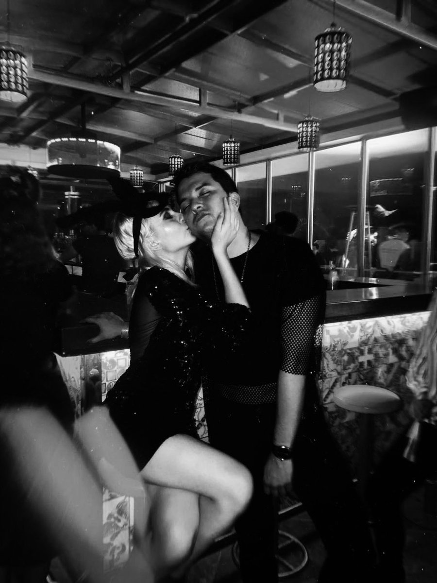 WonderMafe's tweet image. Wonder Bunny is back. Literalmente. 🐰🤪🎃 #SueltaComoGabete #FiestonOlmeca