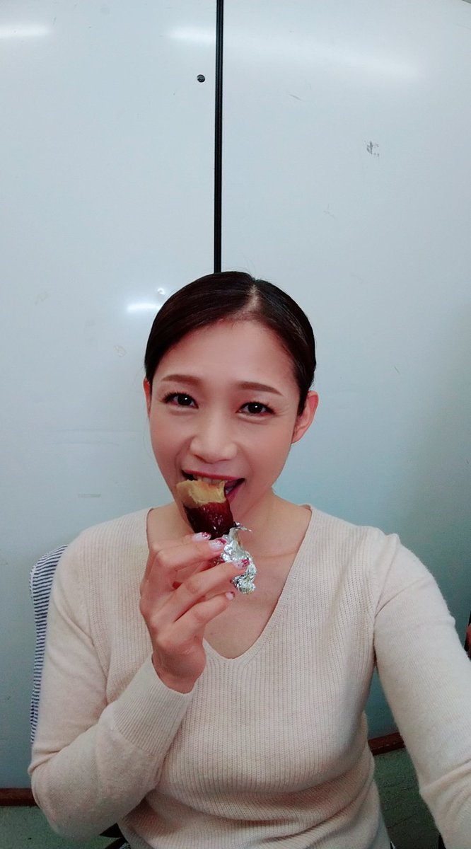 日本スピッツ Maki Tomoda マッキーさんへ 返信有り難うございます ノ ノ O P Q 幸 ラッキーが続き増すように マッキーさんにも 撮影