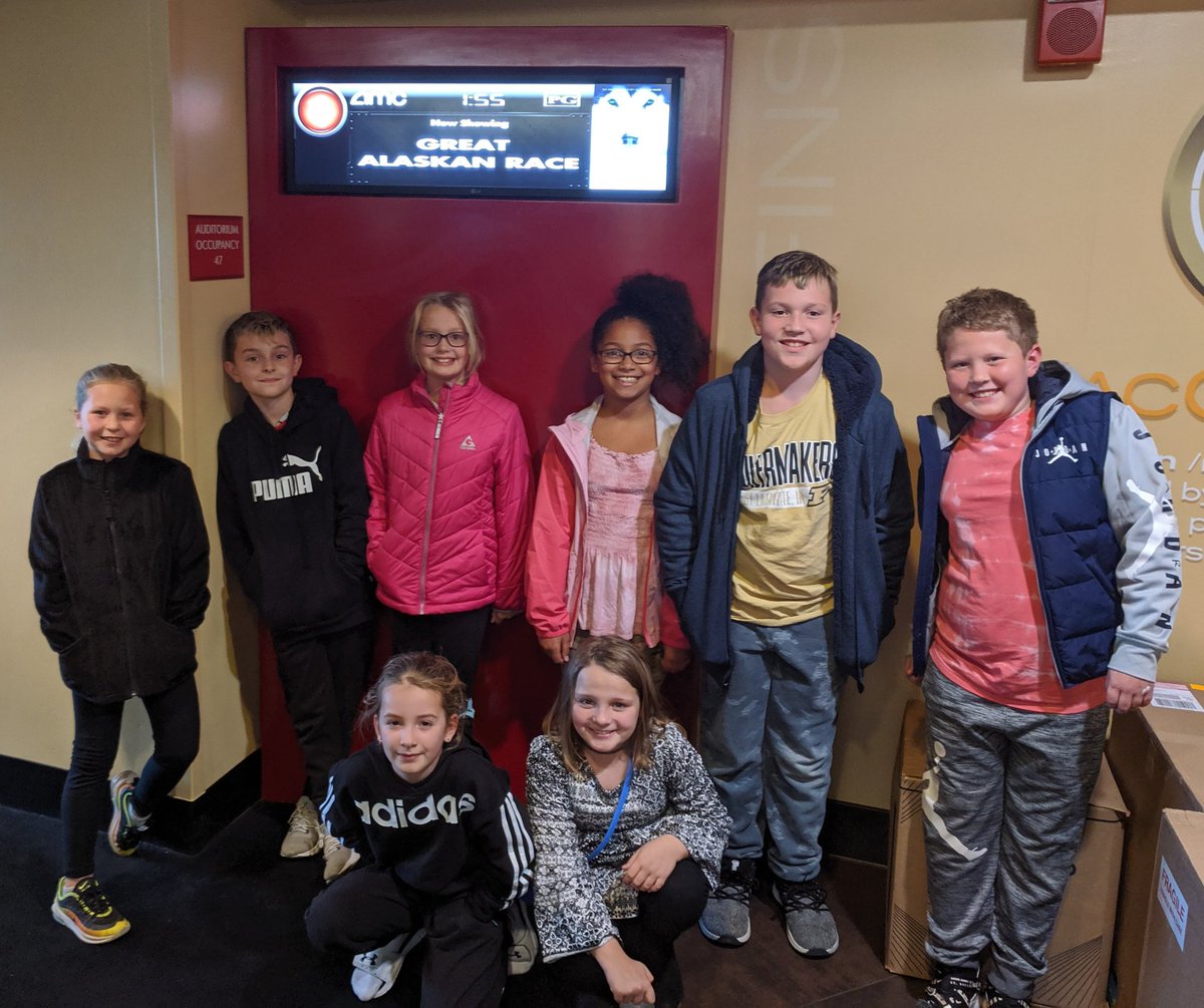 teachmrdeprez's tweet photo. Ridgewood had a good turnout for "The Great Alaskan Race" today! Looking forward to this year's Iditarod and sharing the history of this great race with the rest of the 3rd graders in February. Thank you to those who came out today! @RidgewoodES @schmeahly @becksbunch3 https://t.co/x18DGwJHxN