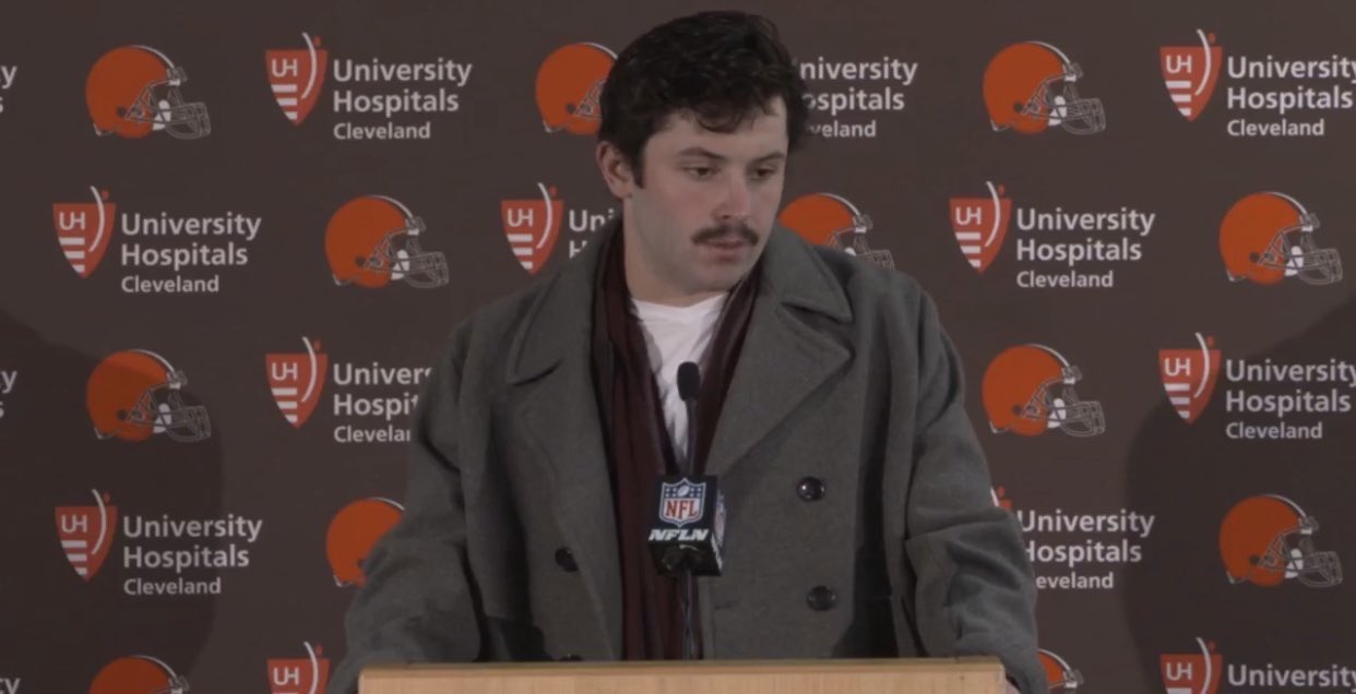 EIfcNY2XkAAAxMy?format=jpg&name=large