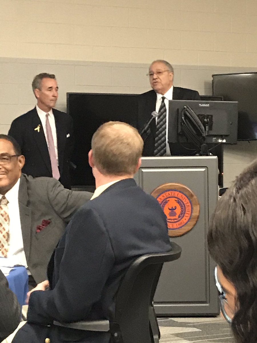 iii_rnc's tweet photo. #VSUExcellence! Replanting the Seeds of Harvest! Congrats 2 the VSU College of Agriculture Alumni Association for raising funds during their Annual Banquet to assist our Students! Thanks to Dr. A. Thompson for a Great keynote &amp; to Senatorial nominee Joe Morrissey for attending https://t.co/G8ztw54Mdt