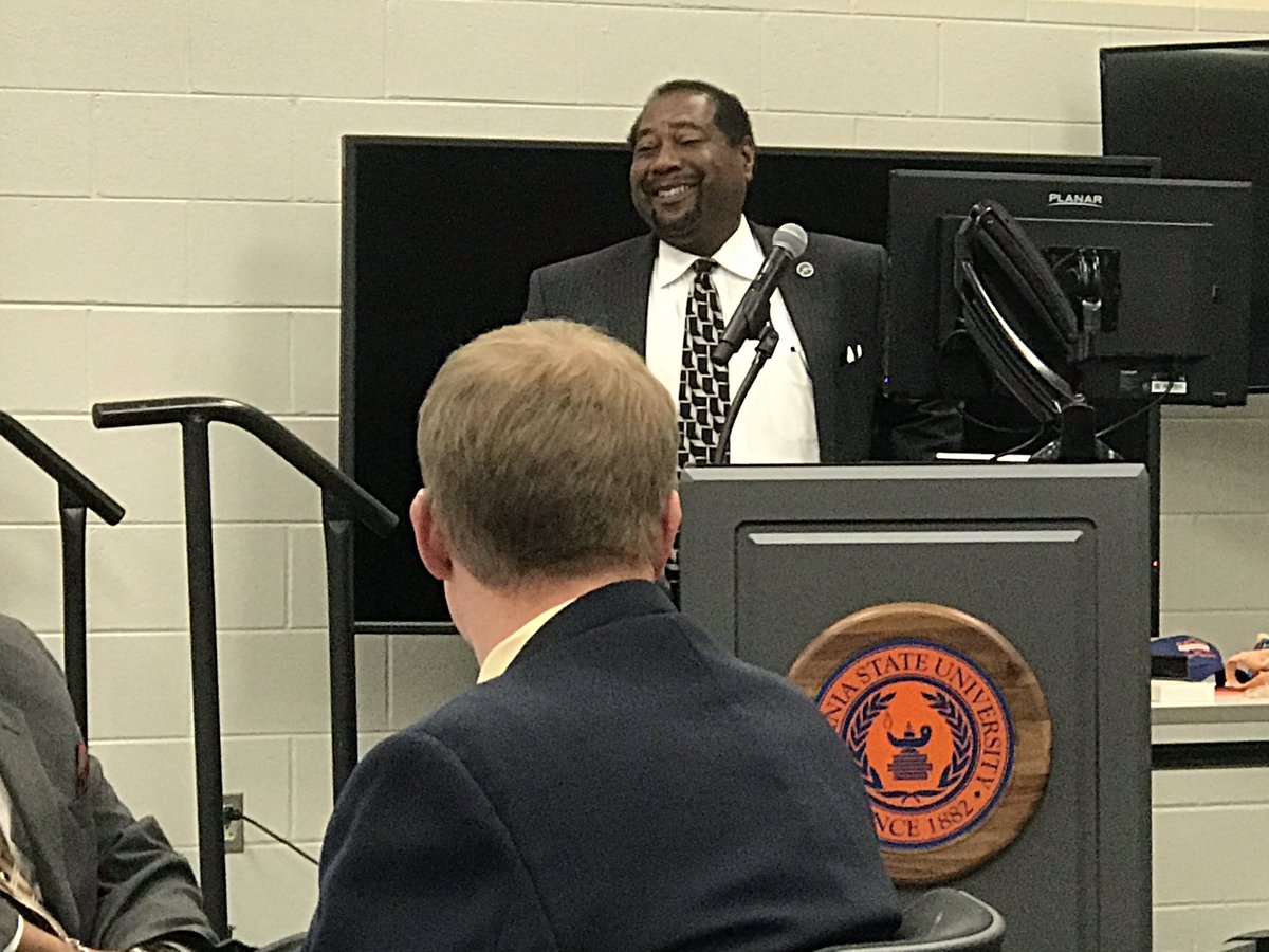 iii_rnc's tweet photo. #VSUExcellence! Replanting the Seeds of Harvest! Congrats 2 the VSU College of Agriculture Alumni Association for raising funds during their Annual Banquet to assist our Students! Thanks to Dr. A. Thompson for a Great keynote &amp; to Senatorial nominee Joe Morrissey for attending https://t.co/G8ztw54Mdt