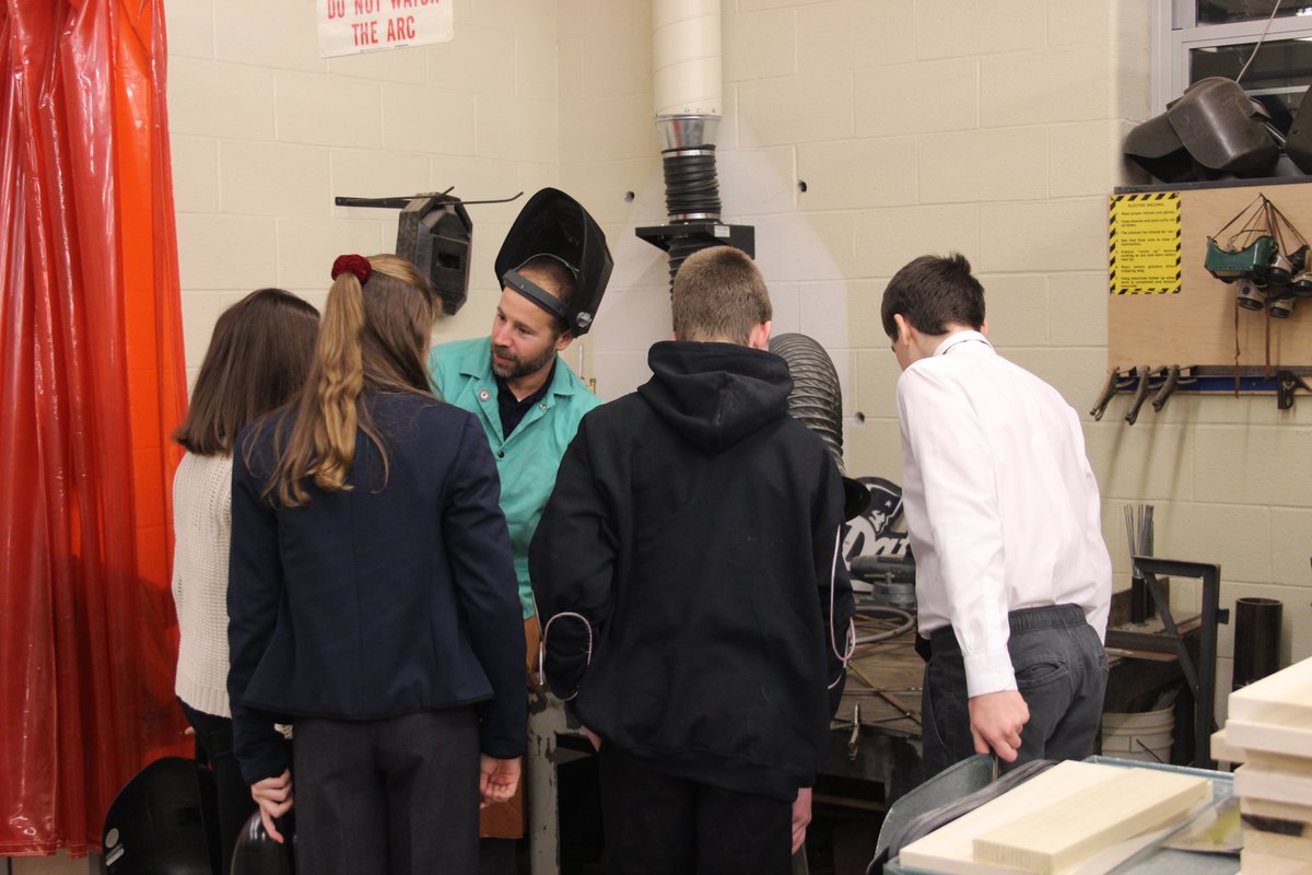 CVEFoundation's tweet image. Join CVEF to support innovative programs that encourage the artists, scientists and builders of tomorrow! Find out how you can truly make a difference, helping our students prepare for the challenges ahead. Help us invest in our children  #CVEF  #ExtraGive2019 #giveextra