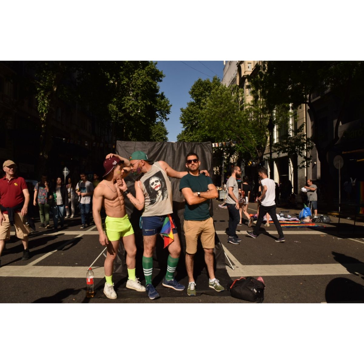 Bondifoto's tweet photo. BRILLA SIN FIN.
Cobertura que hicimos por la marcha del orgullo lgtbqia+
La serie completa la pueden encontrar en: 
https://t.co/b2POHbVdkl
https://t.co/XL1pedwZgP https://t.co/0J3tkgK6ap