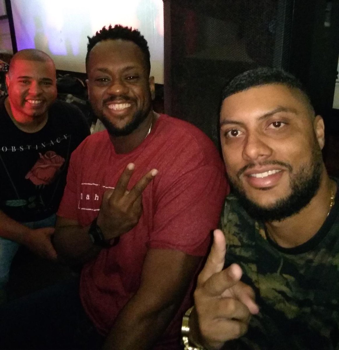 grupoartdeser's tweet photo. Mais um pra conta.
Só agradecer a papai do céu!🙏
.
.
#artdeser #nossosom #nuncaparedesonhar #maisumshow #gratidão #musica #equipeads #sambaepagode . https://t.co/rqMx3wDqGQ