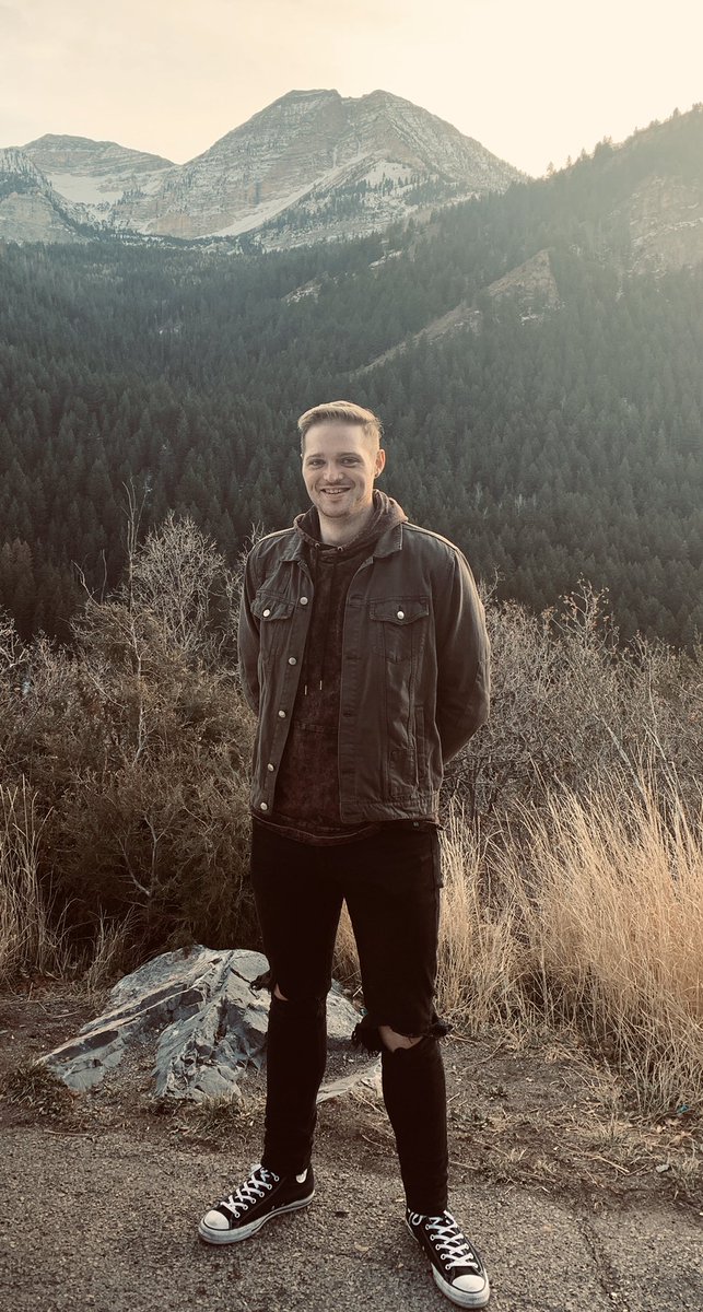 wesleycravens's tweet photo. Good evening 🏔 https://t.co/Hr5pDzevNz
