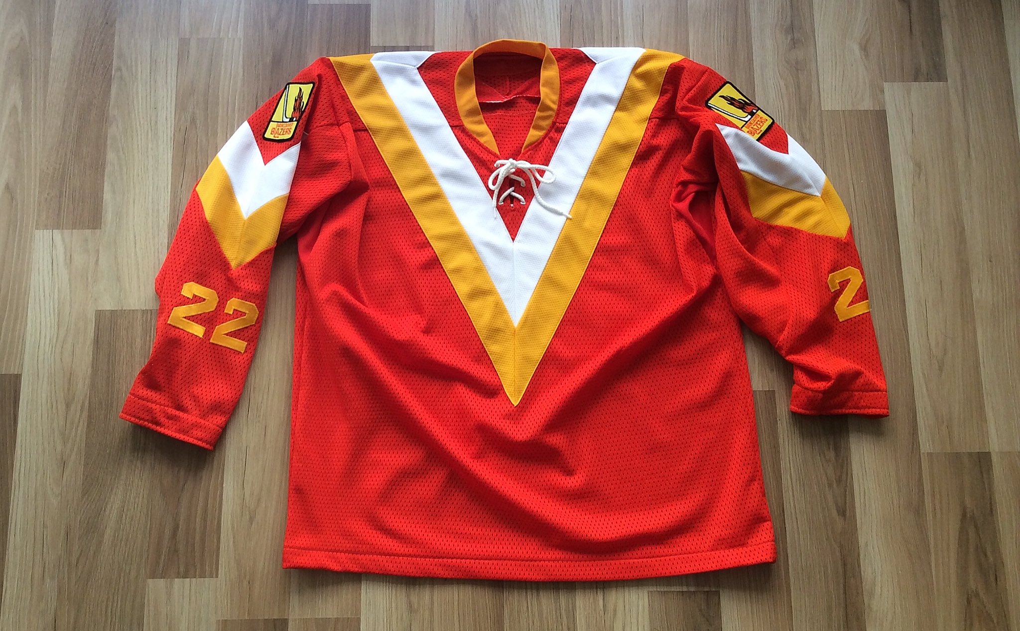 Flying v canucks jersey sale