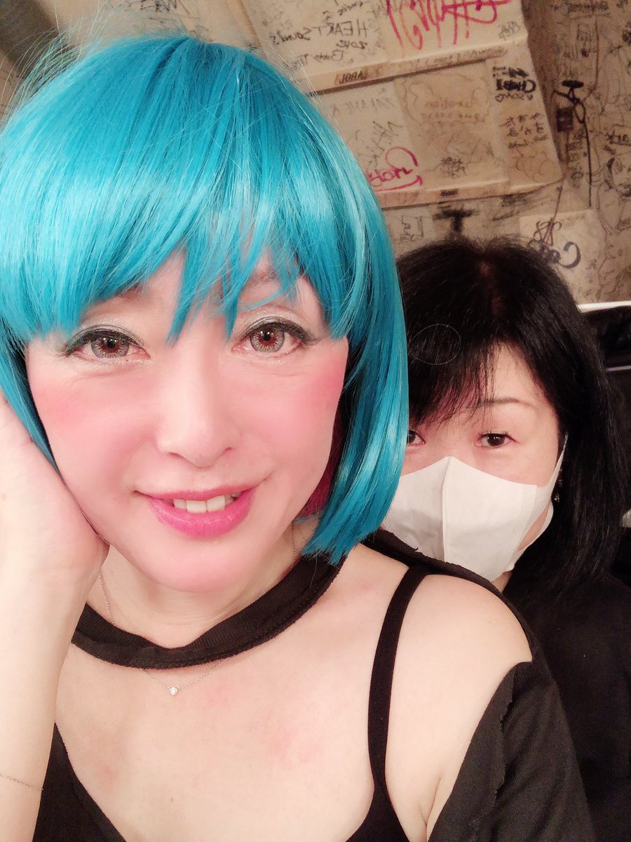 Nana Twitterissa ほんとーにほんとーに衣装から気持ちまでお世話になったkako ぴょん ありがとう それにしても暑そうだな Nana Nanaland Nana