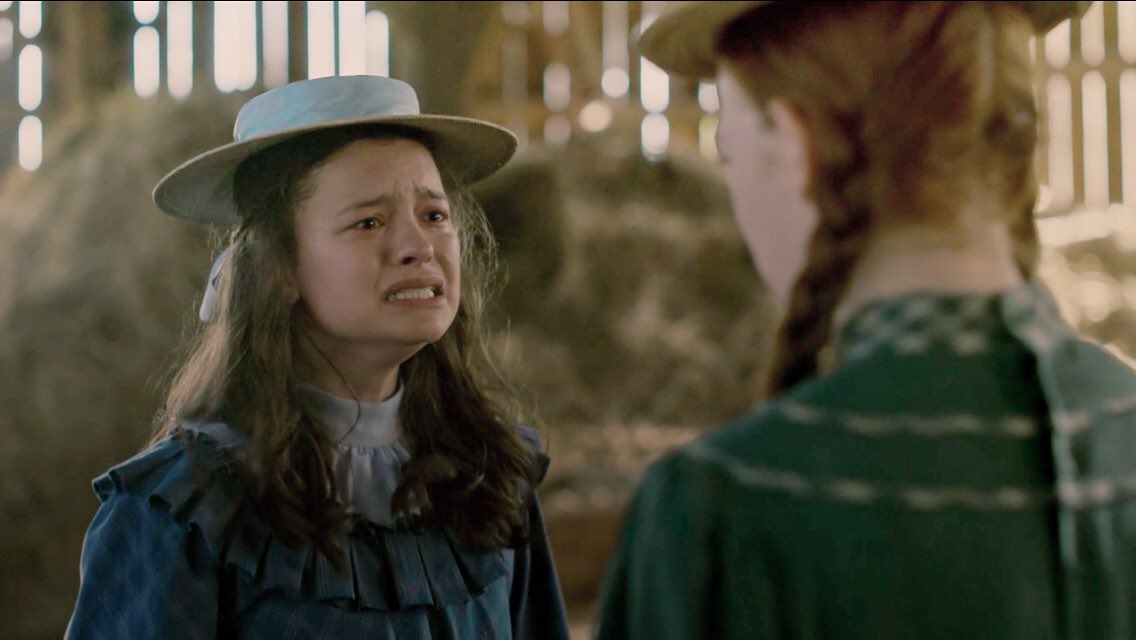 my heart is in pieces  #annewithane