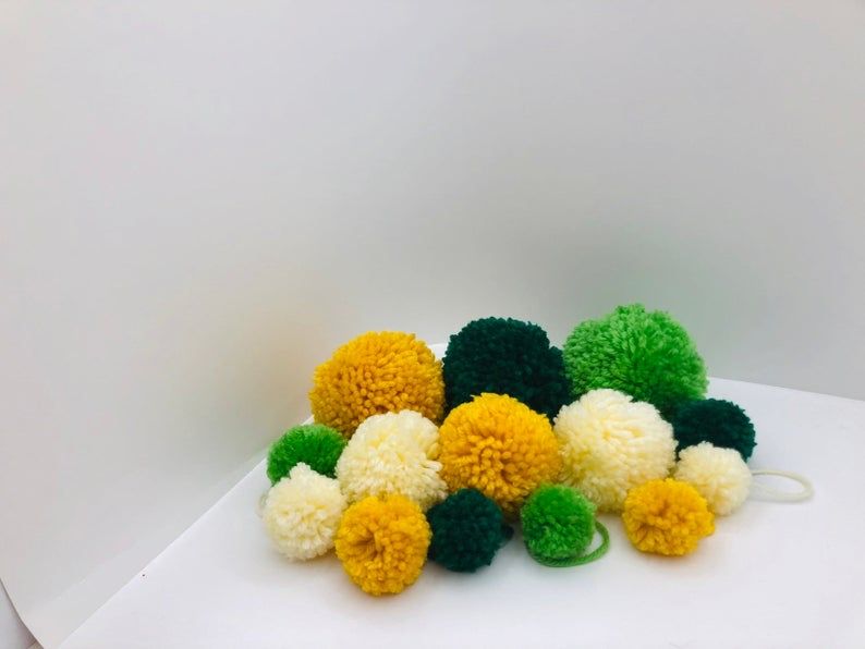 HodsonsD's tweet photo. from my #etsy shop: Pompoms - Nature's Calling - Variety pack with tail - set of fourteen- Paddy Green, Spring Green, Gold, and Cream #supplies #hatmakinghaircrafts #pompoms #craftembellishments #headbandaccessories https://t.co/EfGESKgOyw
 https://t.co/A9oqMB6lHU https://t.co/ECnyPXeE5h