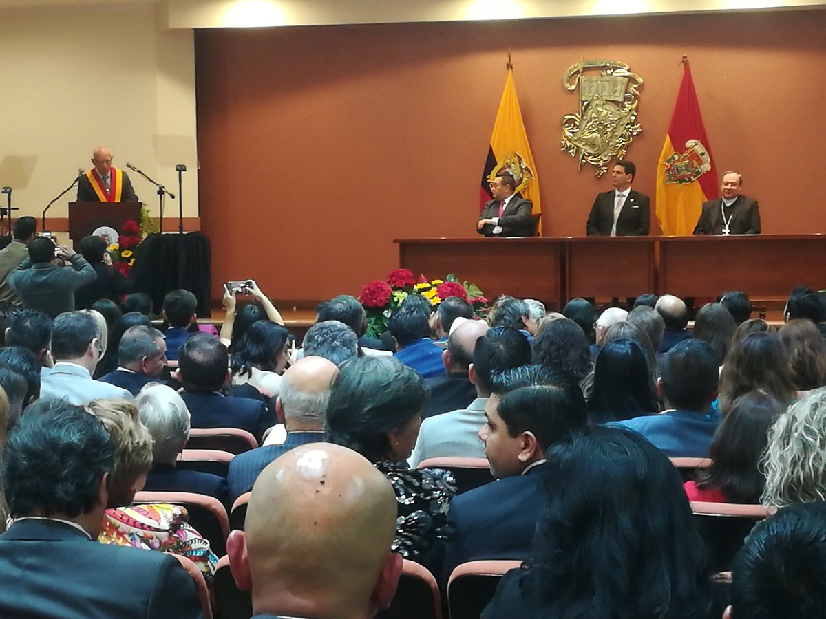 BarriosCuenca's tweet photo. Sesión de Cabildo por los 199 años de independencia de #Cuenca, con la intervención de @pedropalaciosu @LENINMORENOG y del Padre @JavierHerrán, rector de la @UPSALESIANAEC en representación de los reconocimientos designados
#Independencia #sesionsolenme #ReinadelosBarriosdeCuenca https://t.co/oGyl63L8cG