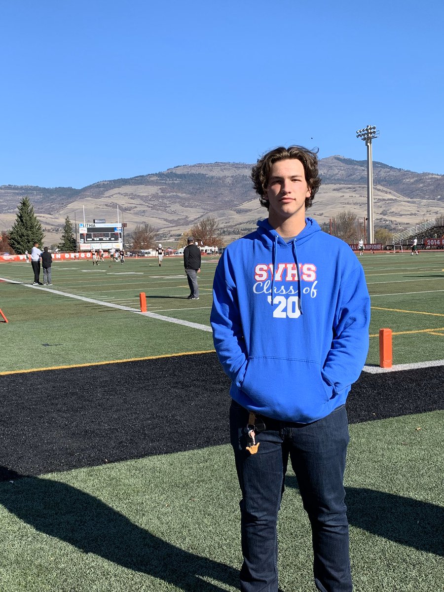 Thank you @SOU_CoachSander for the tour of SOU! <a href="/ttherzog/">Coach Trent Herzog</a> @SVHSfootball34