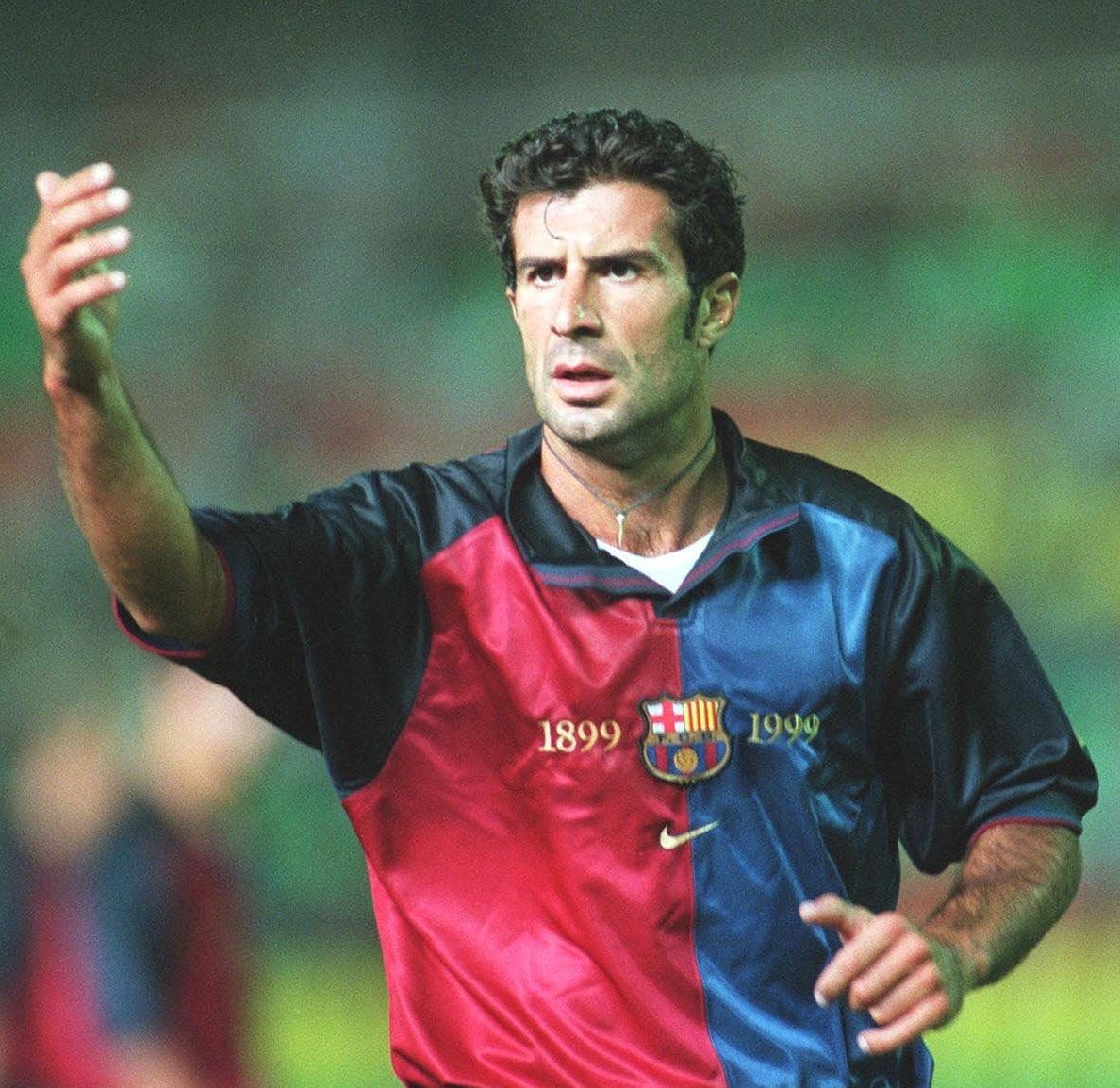 Happy 47th birthday, Luis Figo! A truly magic footballer 