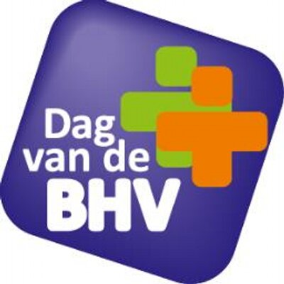 4 november 2019: dag van de BHV. We zetten vandaag onze BHV-ers Kirsten en Ellen even extra in het zonnetje. #veiligheid #bhv #pleistersplakken #ontruimen #brandblussen