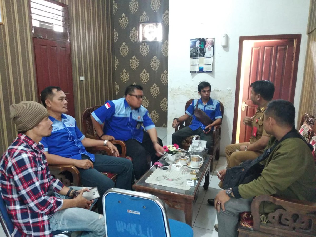 beritanatural's tweet photo. IWO Lampura.
Dalam rangka mempererat tali silaturahmi dengan Pemda,
#Indonesia #Lampung #LoveStory #BiroJomblo #GUDFEST2019 #ProvinsiLampung #LampungBerjaya #LampungUtara #PemdaLampura #DinasKominfo #MediaOnline #Jurnlist #IWOJaya #IWOLampung #LGNews #Viral #Syah99 https://t.co/H6f1Qc2vvI