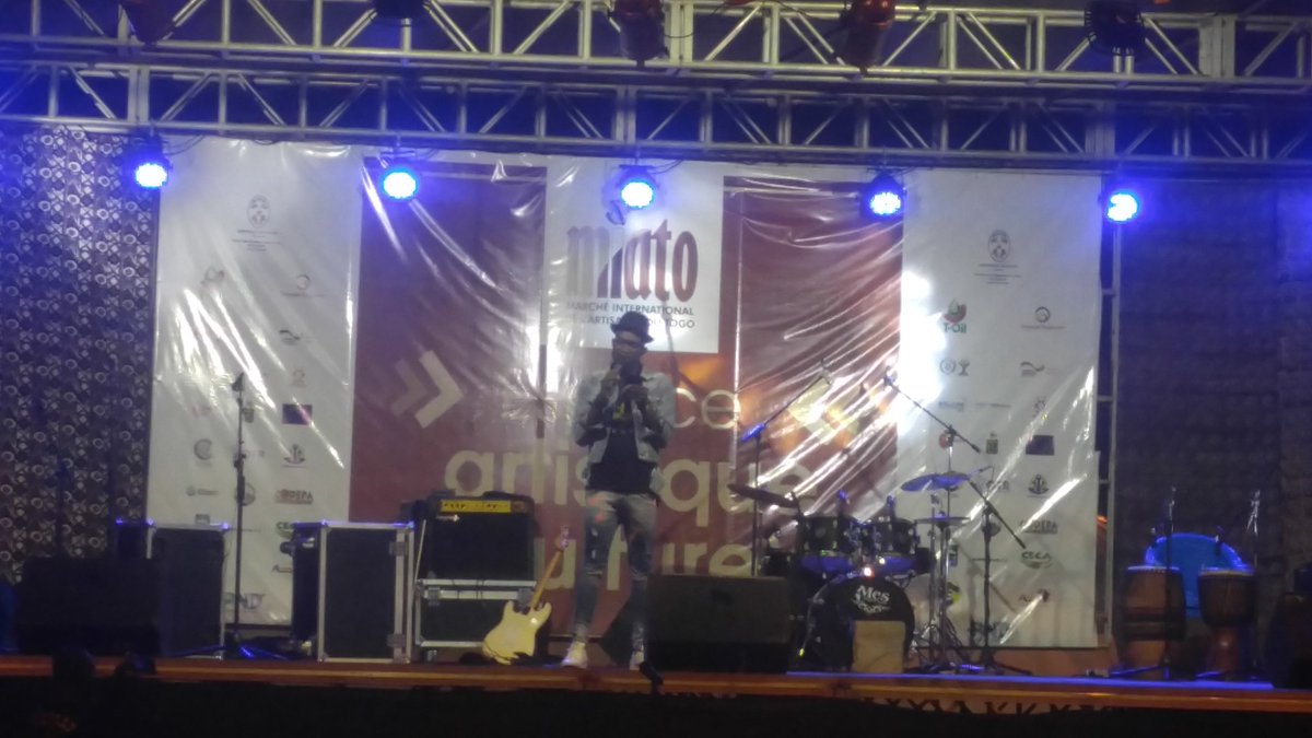 GuinliPascal's tweet photo. Concert live et playback à la foire artisanale miato le 03/11/2019
 #allmixdj  #miato #pnd #almok #tototchilatchi #professeurabaouwé #wasexo #mawoutotetey #qp_gun #guinlipascal https://t.co/yfJdYHH9gA