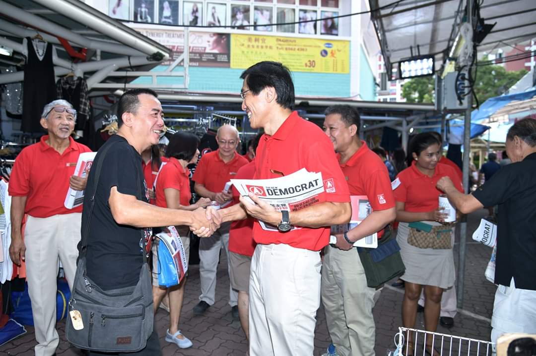 yourSDP's tweet photo. We had our walkabout yesterday at Marsiling, Bukit Batok and Ghim Moh. Cost of living still topmost on people's minds. Our response? SDP Proposes 10-Point Plan to Reduce Cost Of Living (headline in The New Democrat).
#SDP #SDPNOW #TheWayForward #TeamSDP https://t.co/d00m2nWNAc