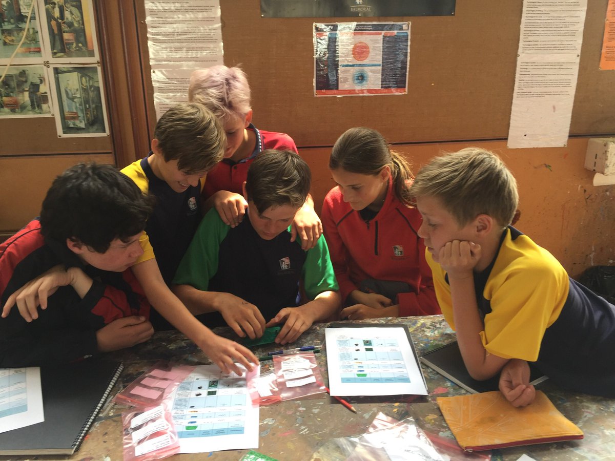 STEMforHealth's tweet image. We had an absolute *blast* building optical heart rate monitors at Balmoral School the past few weeks! @DoddWalls @EngrWorldHealth