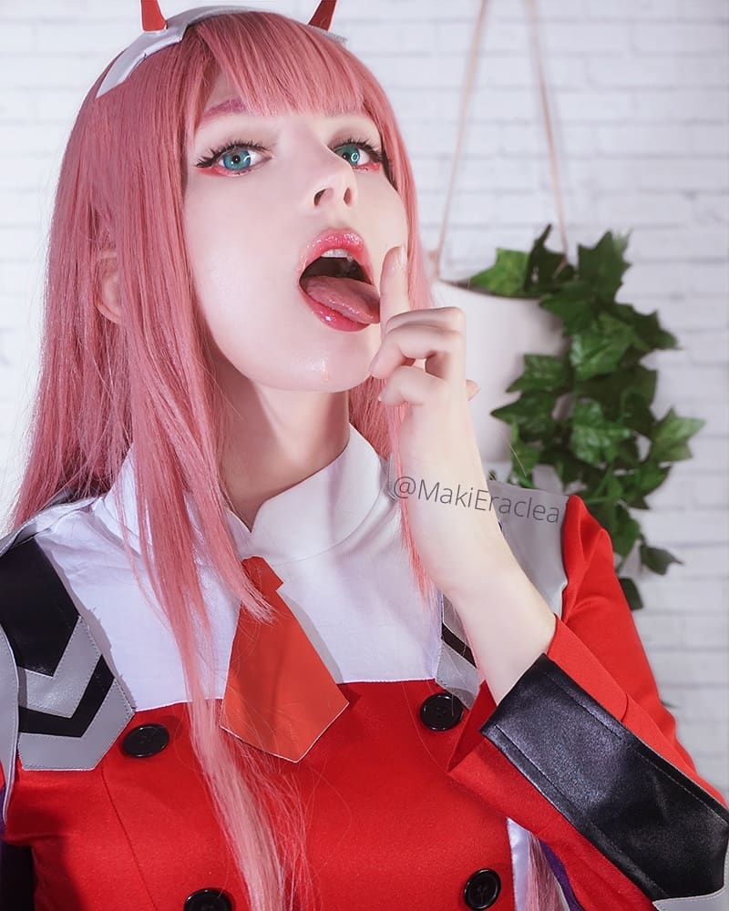 正規逆輸入品 C287 DARLING in the FRANXX ゼロツー コスプレ衣装
