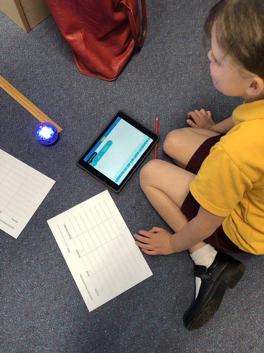 ISSTEMNetwork's tweet photo. Today Year 2 at @OrangeGrovePS used the Spheros as part of their measurement unit. Students measured the distance the Sphero went using different variables. Using this information they worked out how long it would take the Sphero to travel up to 1000cm! @katejones117 @srjmcbain https://t.co/TOeWeVSLdZ