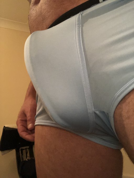 1 pic. Good morning #morningwood #hardcock #bigcock #harddick #hardcock #cock #nsfw #bi https://t.co