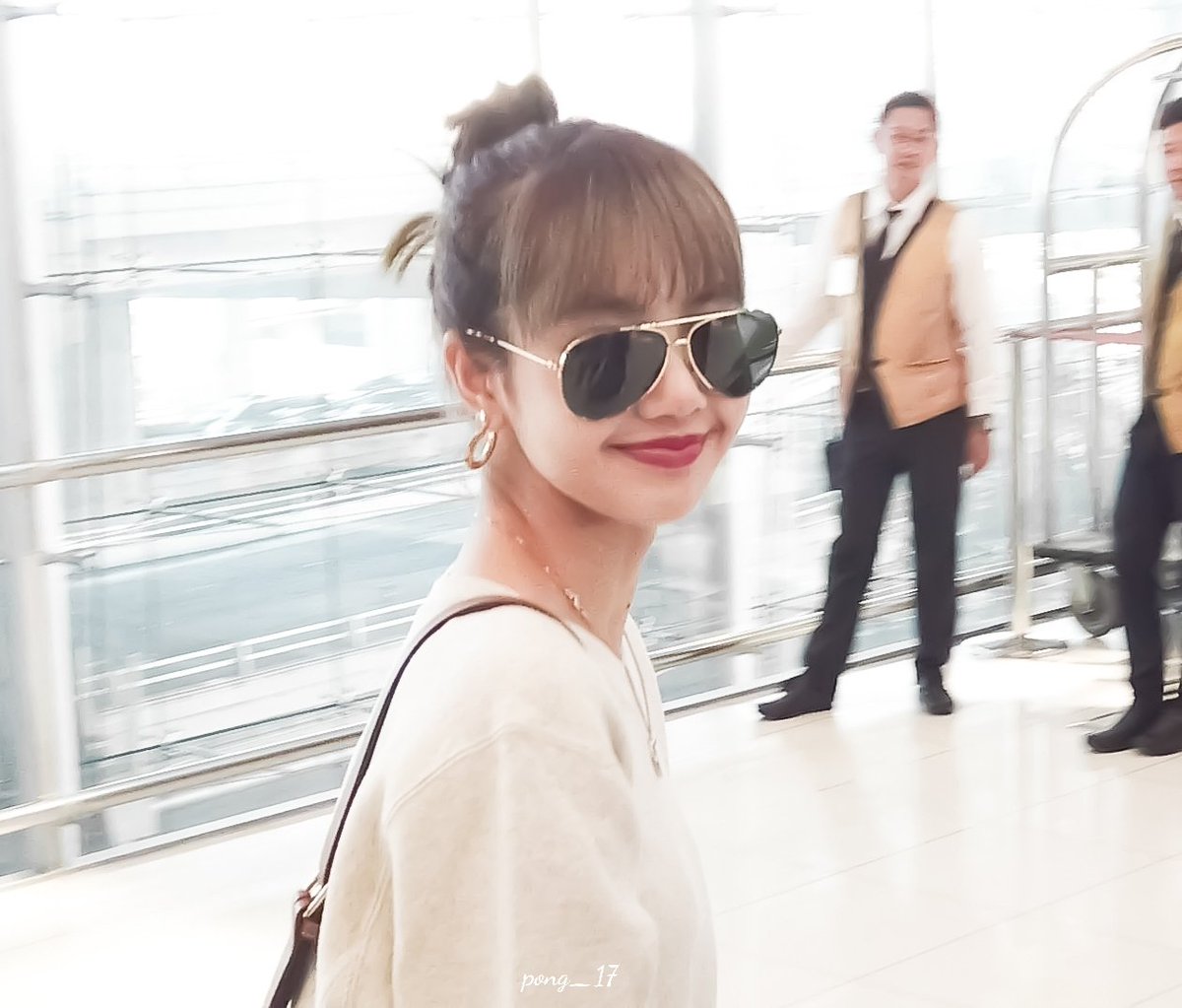 Pong_17's tweet photo. ต๊าวลิซ ทำไมน่ารักขนาดนี้ ❤😍 #SafeFightLALISA #LALISA #lisa https://t.co/5znIiyyWP9