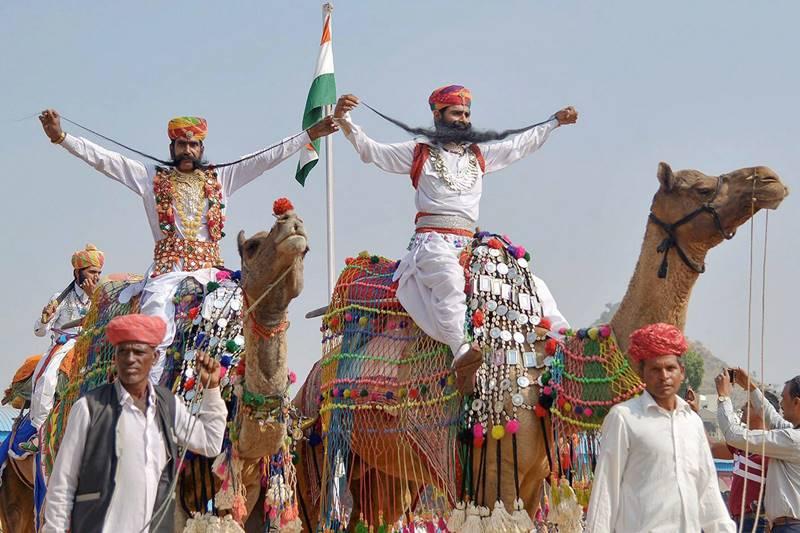 Babita44400570's tweet photo. Heartfelt Greetings On The Opening Of The Fair Of Tirthraj Pushkar, Symbol Of Rajasthan's Great Civilization And Communal Harmony, Equipped With Various Colors. #Rajsthan #Ajmer #Pushkar https://t.co/CBYBkdgLkf
