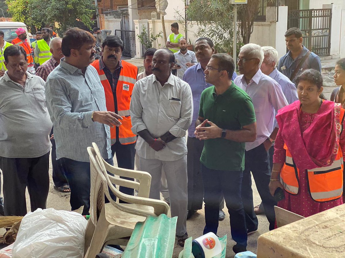 DC_Khairatabad's tweet photo. Special #Sanitation drive for collection of scrap material at DurgaNagar #Somajiguda attended by the Honerble #HWMayor,#ZonalCommisioner KZ with #TeampowerGHMC
@musharraf_ias @CommissionrGHMC
@acitghmc @GHMCOnline @KTRTRS @DC_Khairatabad https://t.co/ascqw1J3bB