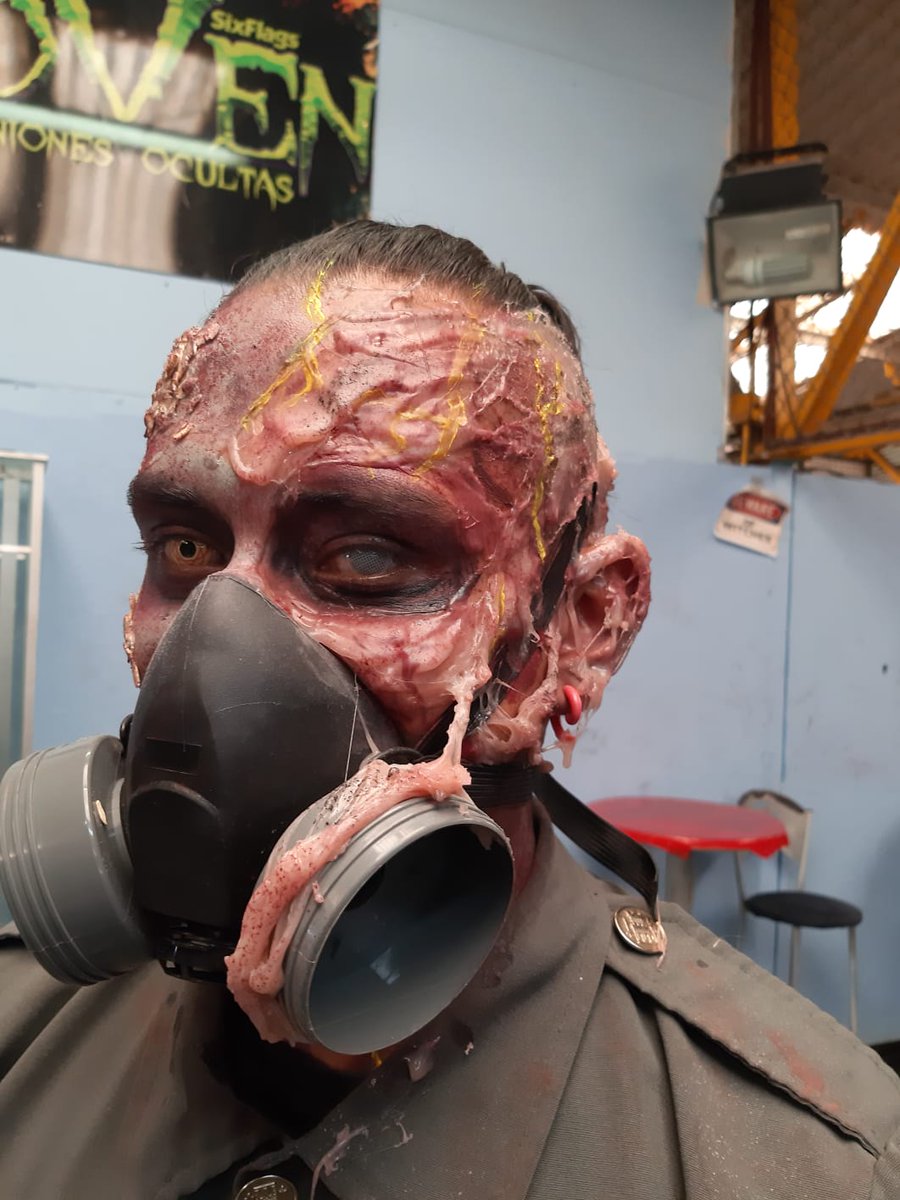 GrendelAsdrubal's tweet photo. A chemical was spilled during a meltdown emergency inside a nuclear plant. Affecting the workers, turning them into murderous toxic freaks
#artofmassdestruction #sixflagsmexico #festivaldelterror2019 #deathfactory #sfx #sfxmakeup #sfxmakeupartist  #horrormakeup https://t.co/OMoKp5NsHZ
