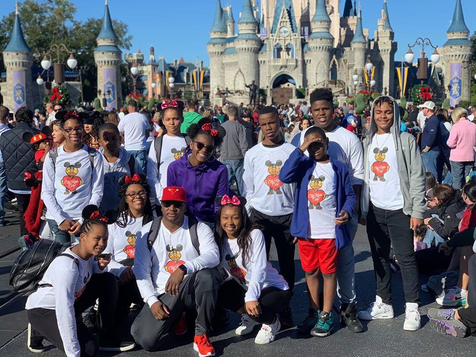 Next month we’re back at it!!! We’re so excited to be with our kids for the holiday season again!!! The last field trip of 2019! 🙏🏿 🎁 🦒 ❤️ 🏰 ✈️ #AnnualDisneyFieldTrip #CityKidsCare #Youngstown