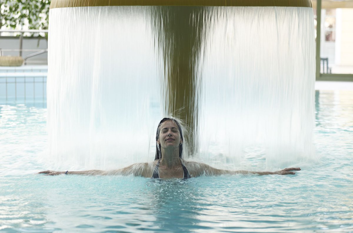 ThermaeSylla's tweet photo. Let our 𝓉𝒽𝑒𝓇𝓂𝒶𝓁 spring water brush away your thoughts. https://t.co/eE6n0v1f4S
#ThermaeSylla #ThermalSpring #ThermalWater #ThermalSpa https://t.co/elIZxfRFTL