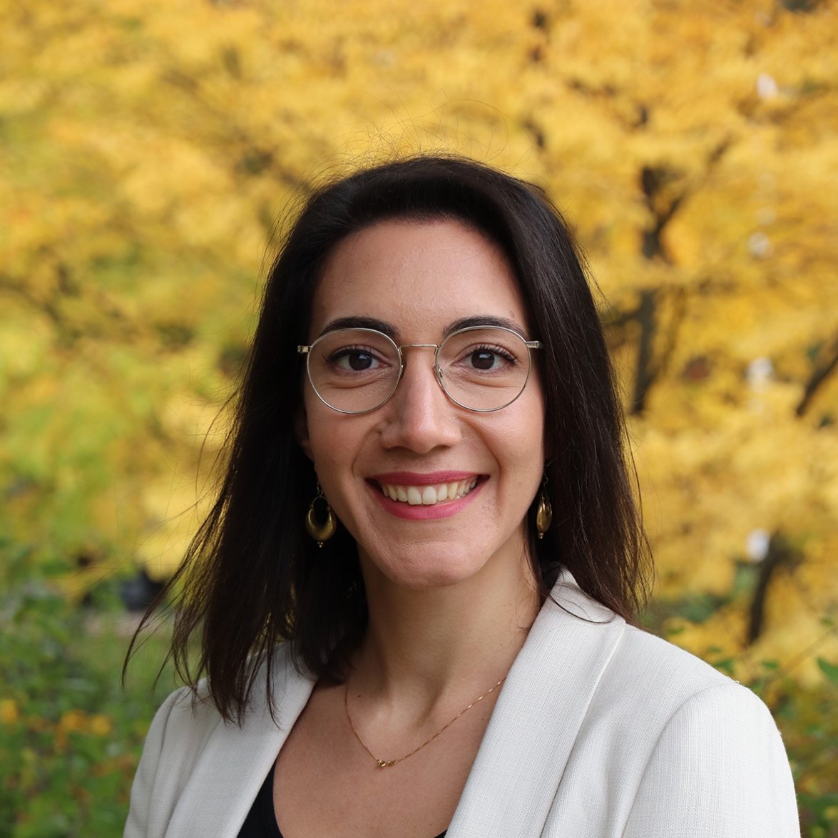 Since 2017, millions of Ugandan farmers have been affected by the Fall Army Worm. How can govs increase spread of preventative practices? In her #JMP, Benedetta Lerva shows that contagion and info externalities slow adoption of good practices. Learn more: bit.ly/36x6tKl