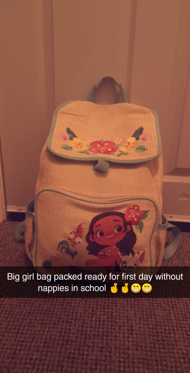 Little miss excited this morning for her first school day nappy free 😁 dont think ive ever had such a nervous drive to school 🤦🤣🤣 "no pee in car no" 🤦🤦🤣🤣