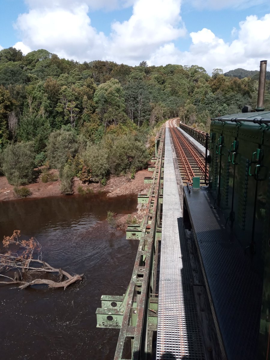 mikenarrowgauge's tweet photo. #narrowgauge #dailyphoto of the day from the #WestCoastWilderness Railway @WCWRTas @tasmania @StrahanVillage https://t.co/B01BiqBRCP a brilliant way to see the rainforest @NarrowGaugeBlog @NarrowGaugeWrld @NarrowGaugeYT @railadvent @RailfanDepot @RailPassion @RAIL 🇬🇧🇦🇺👍🍺 https://t.co/fm3Ad2cjVI