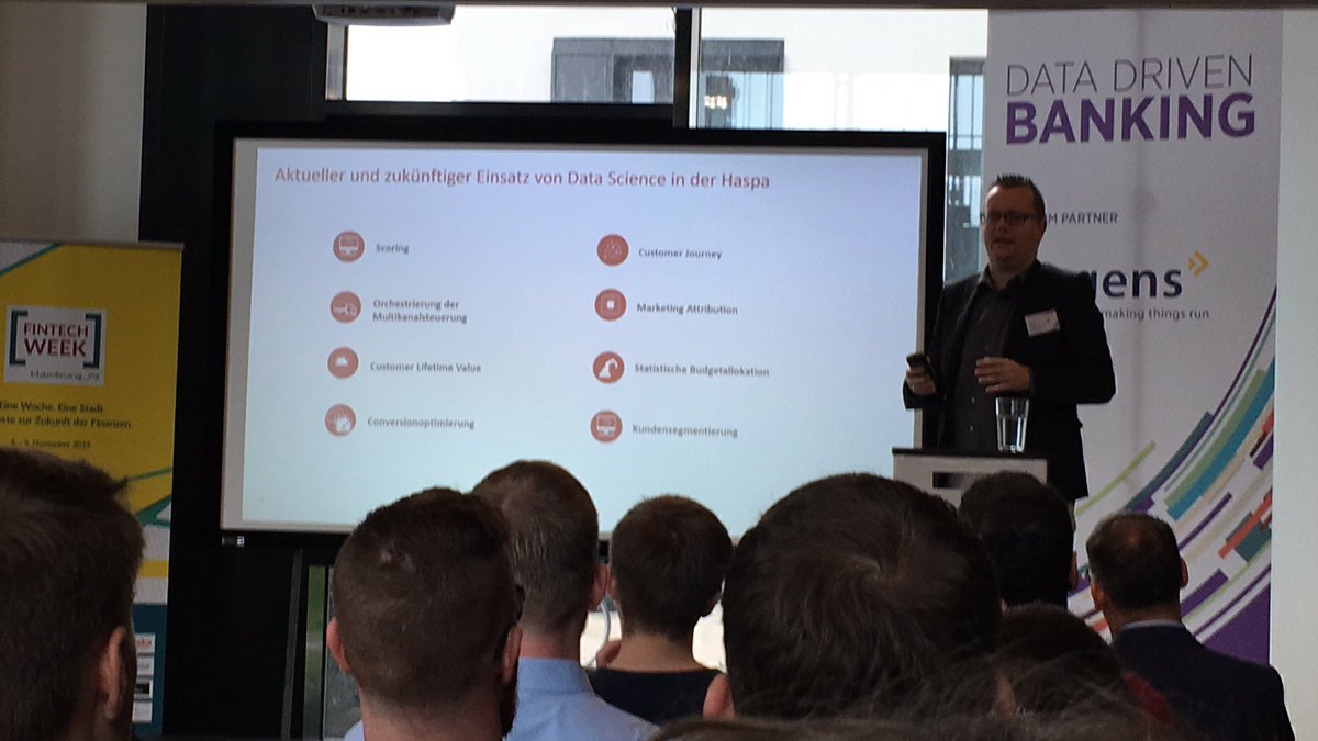 Christian Hoops, einer von 2.000 Diplom-Statistikern in Deutschland 😉, über Chancen von Daten aus Sicht der #Haspa #databanking #fwhh19