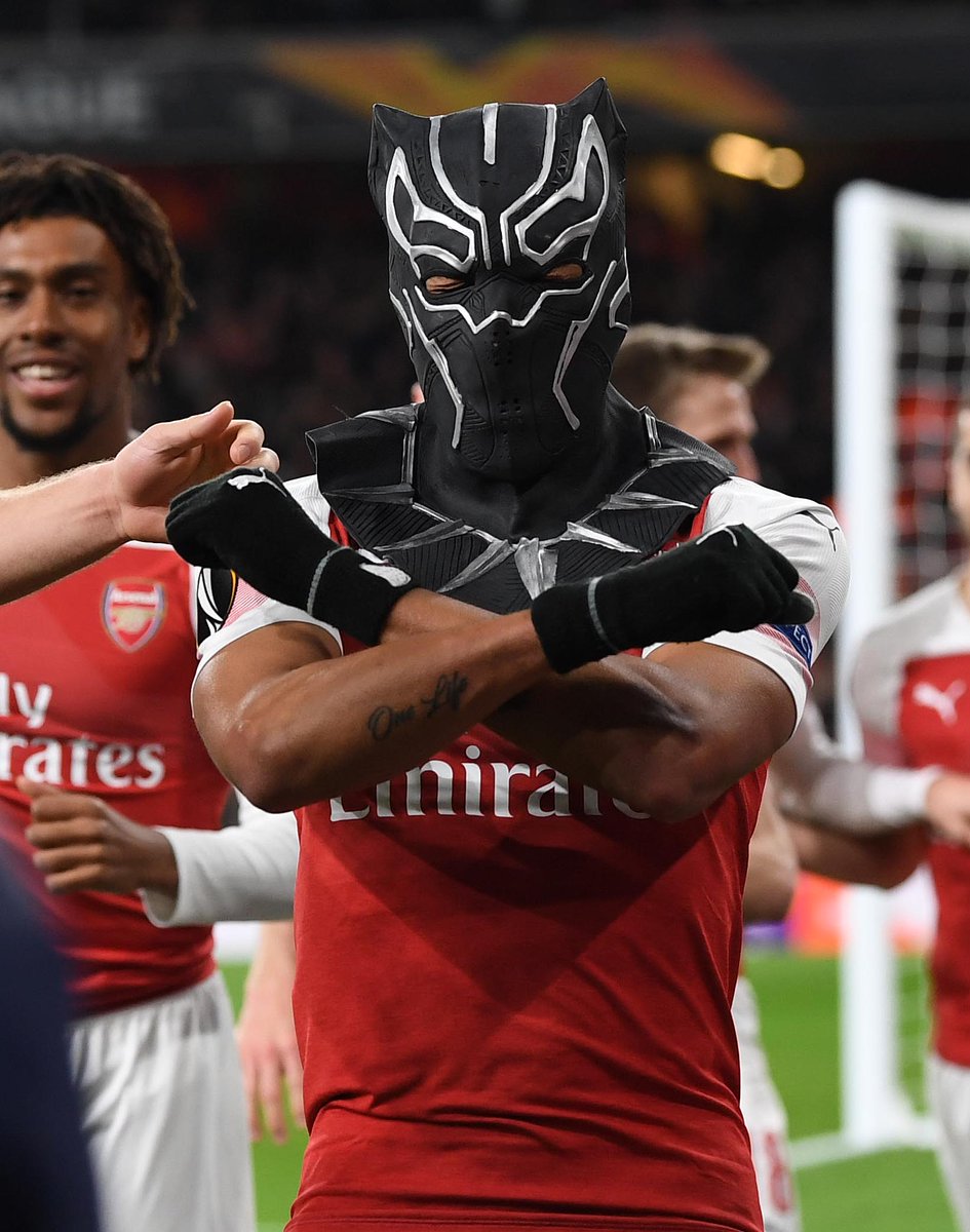 Arsenal's tweet photo. Auba. Bangs. Goals. ⚡️

🏆 @PremierLeague - 40 ⚽
🏆 @EuropaLeague - 9 ⚽
🏆 @EmiratesFACup - 1 ⚽

🤝🔄❄️🙅‍♂️ https://t.co/yBlwq84mIa