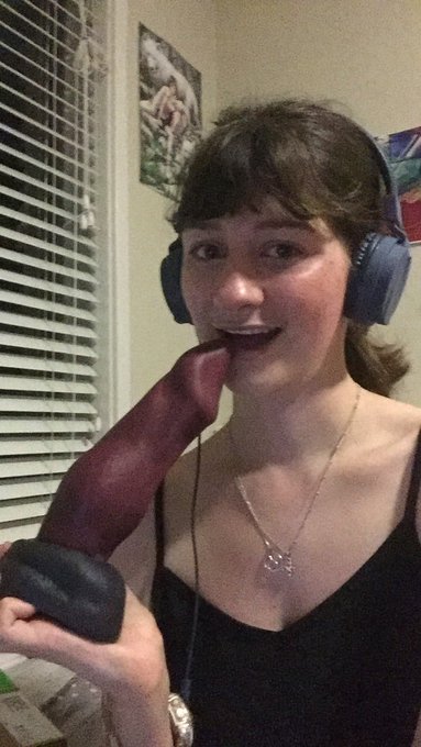 Got my first @bad_dragon  toy today. So much girthier then I was expecting and I&rsquo;m pretty impressed.<a class="tags" href="/tag/bad_dragon">@bad_dragon</a><a href="/tag/dildo"class="tags"><span>#dildo</span></a><a href="/tag/baddragondildos"class="tags"><span>#baddragondildos</span></a>
