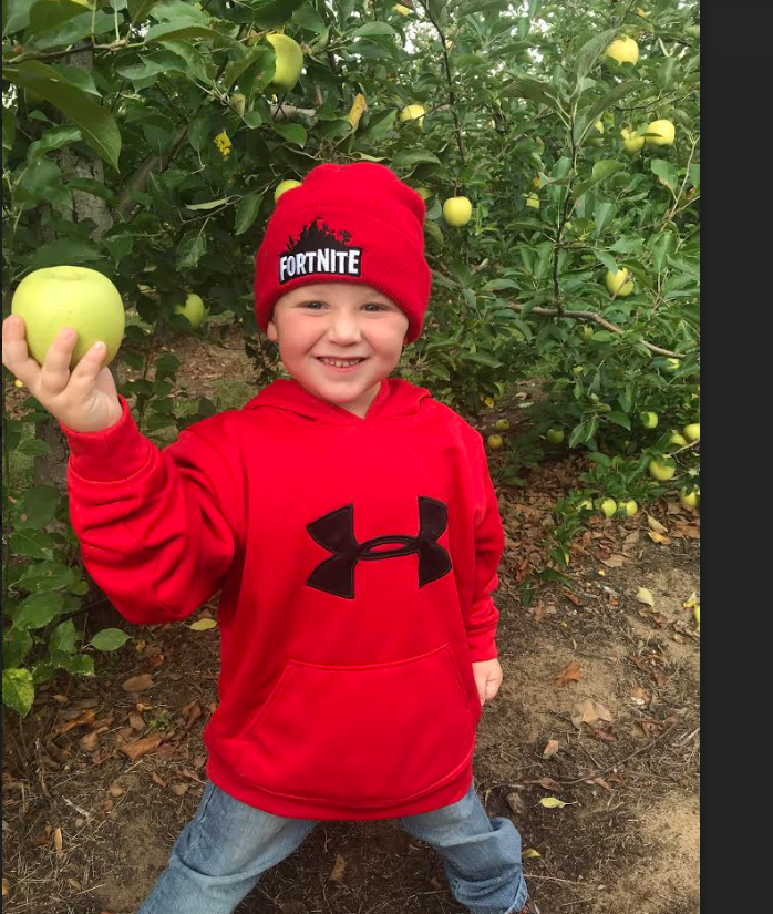 BESPreschool's tweet photo. Great time at Eschelman'd Apple Orchard.  The boys and girls learned all about trees and apples.  Thank you Eschelman's! https://t.co/NBZmzPTBY5