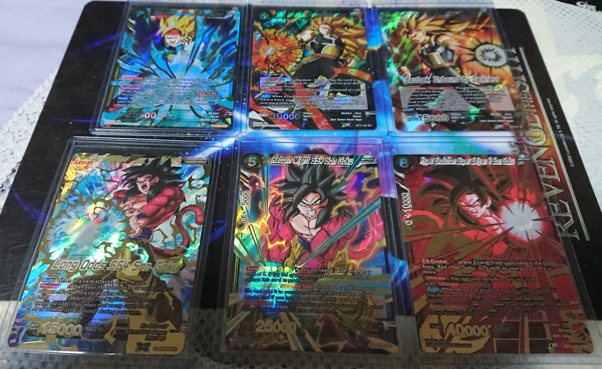 あっきっき 秋に教えてもらったダイソーの硬質カードケースめっちゃ良い 海外版のドラゴンボールのカード入るし これからも買おうと