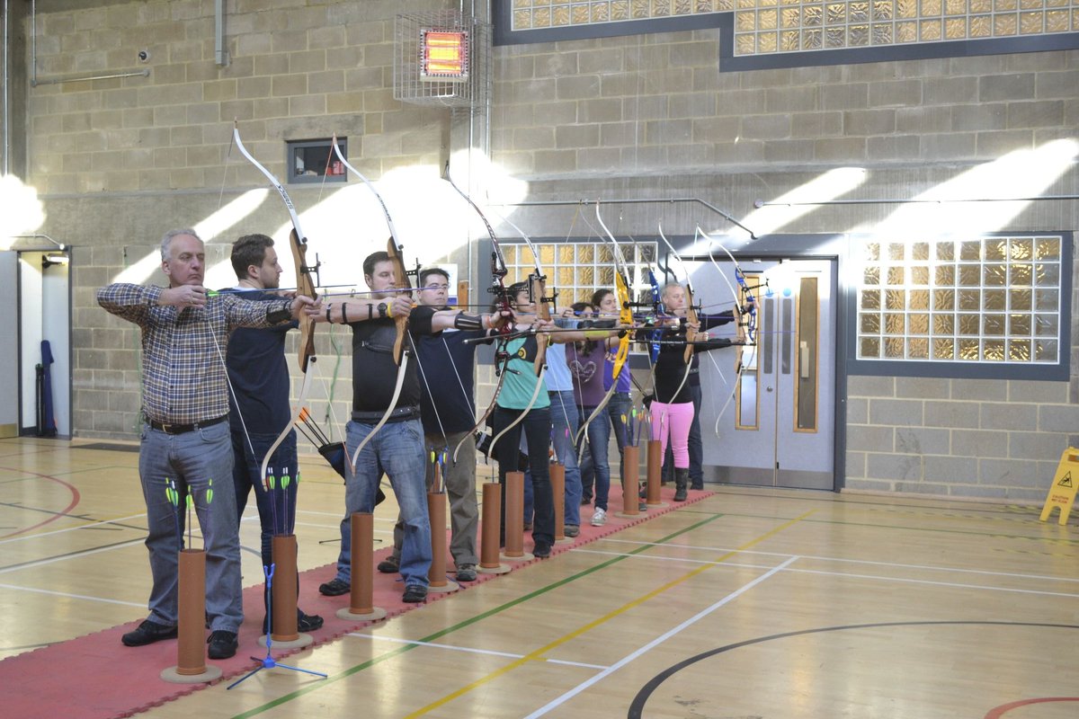 Our 1.5 hour ‘Have A Go’ sessions are a great introduction to Archery. We have loads of weekend and weekday evening  dates available. Come on your own or grab a mate and give it a try: 2020archery.co.uk/lessons-course…
#haveago #whatsonlondon #visitlondon @londonsport <a href="/FunzingUK/">Funzing UK</a>