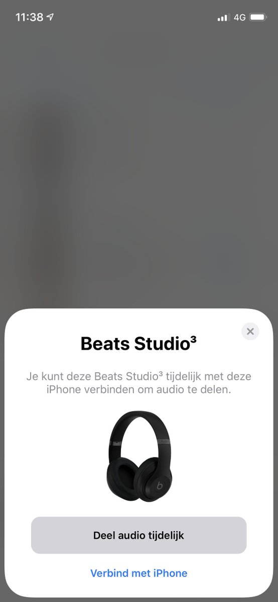 Mensen met Beats, kunnen jullie zo ver mogelijk van mij vandaan zitten. Heel de tijd krijg ik een pop-up om samen te luisteren.