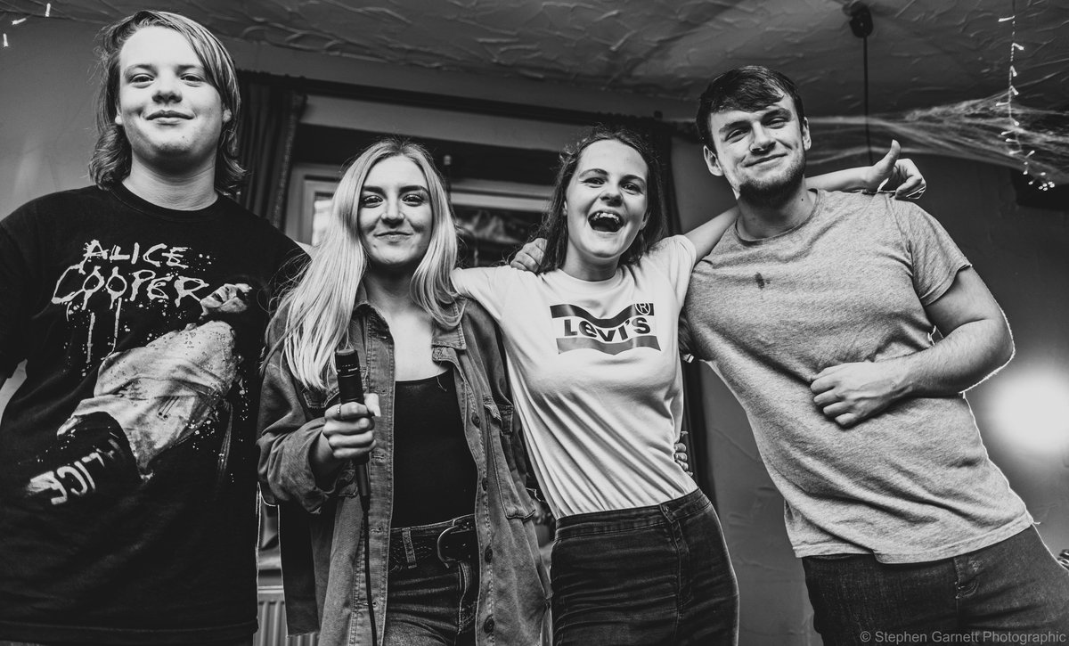 rock2theflow's tweet image. A great weekend at The Golden Fleece (Birkenshaw) and The Oddfellows Arms (Bradford).

#LiveMusic #Bradford #Birkenshaw #Idle #Greengates

@mattcbrad 
@ItsInBradford 
@Bradford_Gigs 
@Yorkshire_Gigs