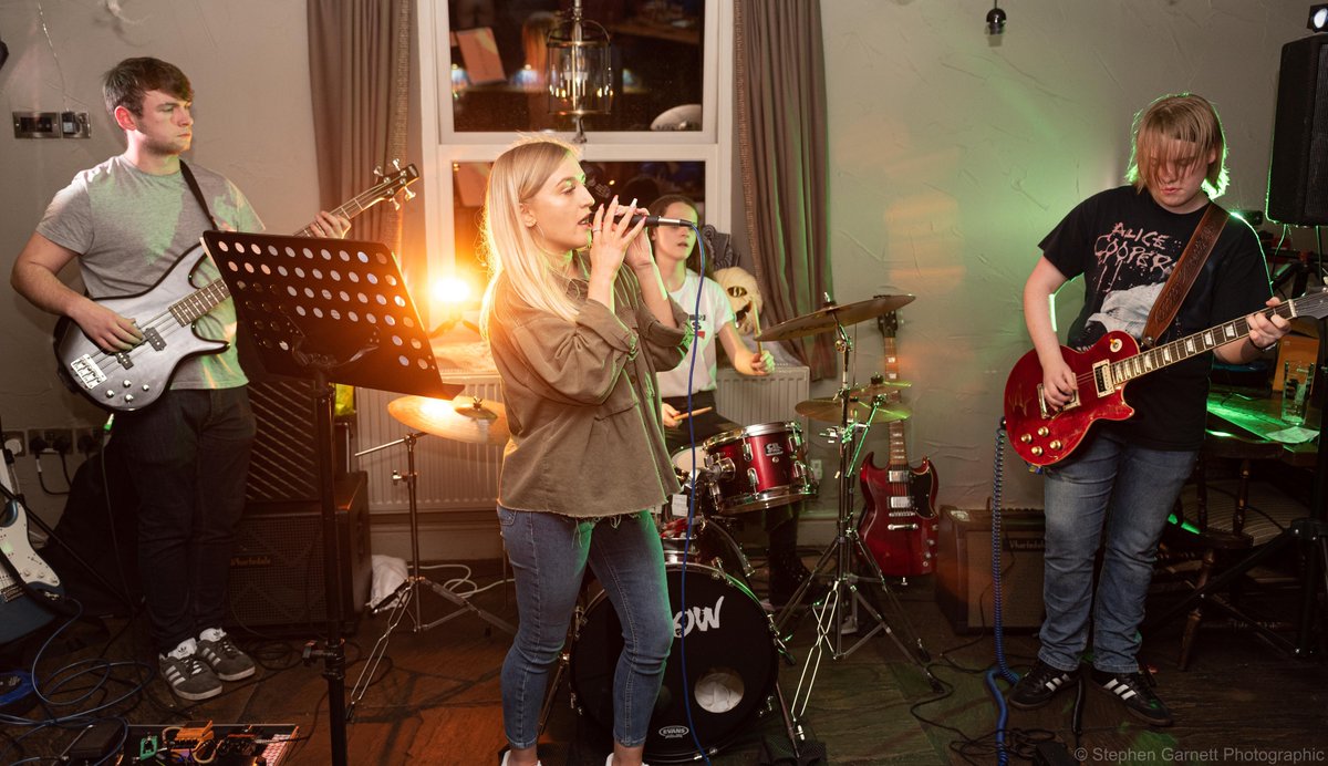 rock2theflow's tweet image. A great weekend at The Golden Fleece (Birkenshaw) and The Oddfellows Arms (Bradford).

#LiveMusic #Bradford #Birkenshaw #Idle #Greengates

@mattcbrad 
@ItsInBradford 
@Bradford_Gigs 
@Yorkshire_Gigs