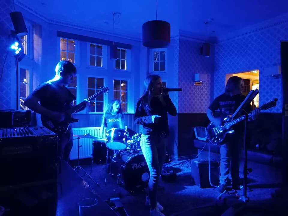 rock2theflow's tweet image. A great weekend at The Golden Fleece (Birkenshaw) and The Oddfellows Arms (Bradford).

#LiveMusic #Bradford #Birkenshaw #Idle #Greengates

@mattcbrad 
@ItsInBradford 
@Bradford_Gigs 
@Yorkshire_Gigs