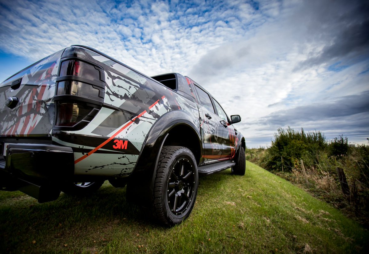 3MFilmsUK's tweet image. Did you know that #3M IJ180mC offers amazing printability, #conformability, lifting resistance, film handling and #removability plus Comply™ Adhesive with #micro technology provides an even easier, faster and better-looking #installation