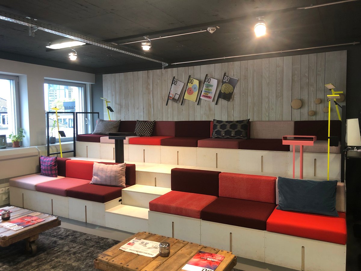 RalphHinkel's tweet image. Everything prepared for the Matrix42 Premium Support Round Table #Matrix42 #PremiumSupport #RoundTable